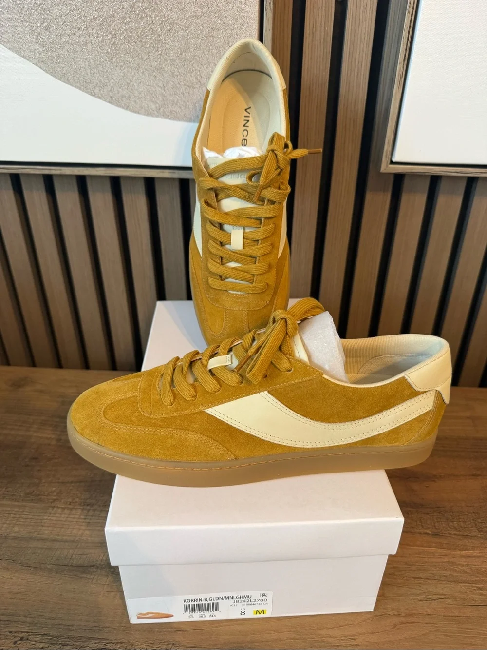 NWT Vince Corrin Sneakers Women SZ 8